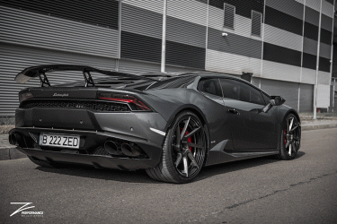Lambo-4_web.gif