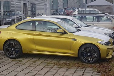 BMW-M2-Austin-Yellow-Individual-01-750x500.jpg