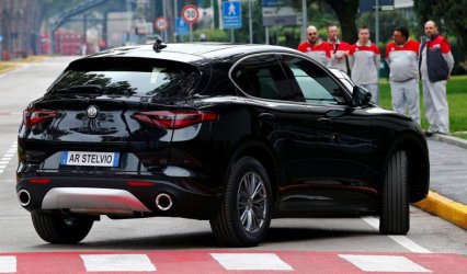 stelvio2.jpg stelvio2.jpg