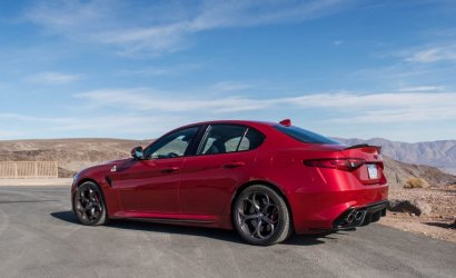 2017-Alfa-Romeo-Giulia-Quadrifoglio-109-2-876x535.jpg