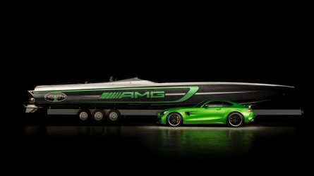 cigarette-racings-new-boat-is-inspired-by-the-mercedes-amg-gt-r-115518_1.jpg