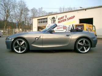 BMWZ4001.jpg