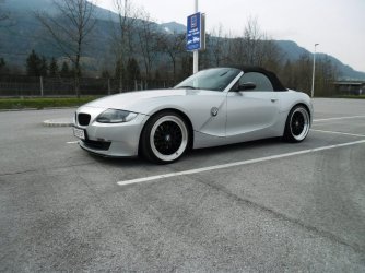 BMW Z4 Schwarze Teile 004.JPG