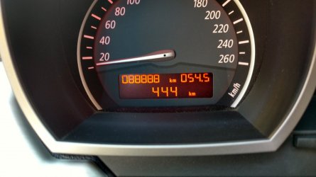888888-km-z4-e85.jpg