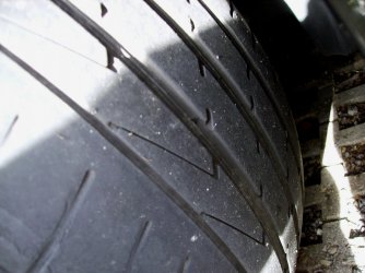 Reifenabnutzung Z4 001.JPG