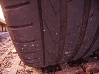 Reifenabnutzung Z4 003.JPG