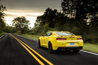 Chevrolet_Camaro_2016_5346e-1200-800.jpg