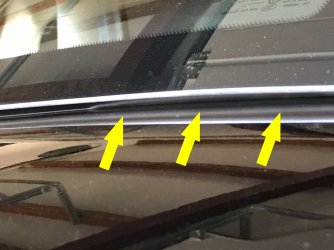 Z4 Dichtung Heckauflage rechte Seite.jpg