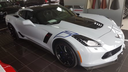 Corvette 1.jpg