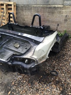 postadsuk.com-5-bmw-z4-e85-2006-rear-body-quarter-wing-panel-complete-dorset.JPG