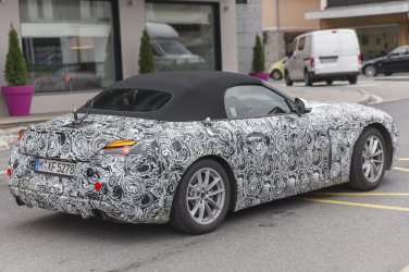 2017-bmw-z4-spyshot-03.jpg 2017-bmw-z4-spyshot-03.jpg
