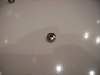 Schrauben für Schweizer Dolch M43 004.JPG