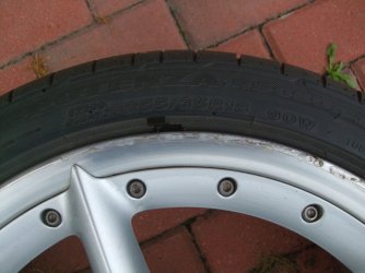 HL_Detail.jpg HL_Detail.jpg