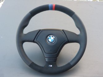 BMW_Lenkrad.jpg
