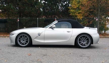 5_Z4_30si_Titansilber_mit_18_Motec_Nitro_Titanium2.jpg 5_Z4_30si_Titansilber_mit_18_Motec_Nitro_Titanium2.jpg