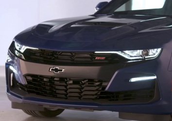 Camaro 2019 front.jpg