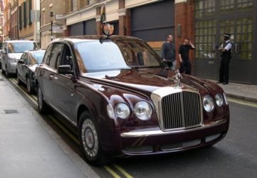 2002_Bentley_State_Limousine.jpg