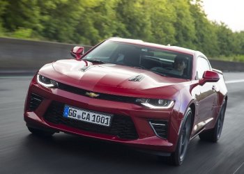 2016_chevrolet_camaro_eu_12_1600x1200.jpg