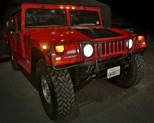 Hummer H1klein.jpg