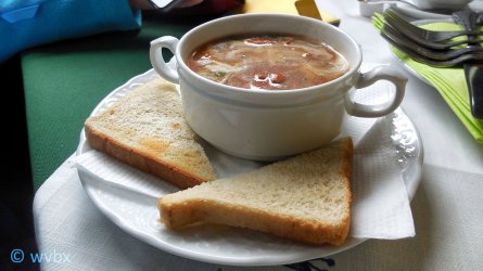 zr9767.JPG