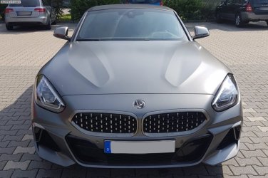 2019-BMW-Z4-G29-Dunkel-Grau-Live-Fotos-02-1024x682.jpg