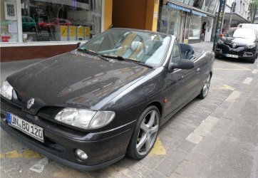 Megane 1.jpg