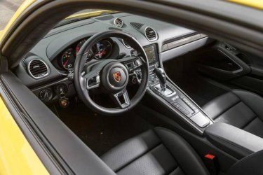 porsche-718-cayman-s--cockpit-ams-mdb-996790-1.jpg