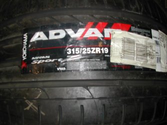 Yohohama Advan Sport 3152519 004.jpg