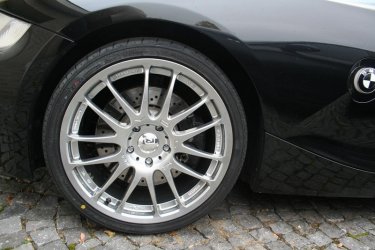 front wheel sml.jpg