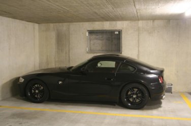 side black wheels.jpg