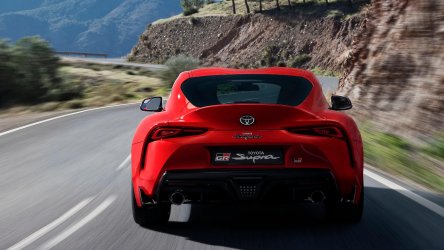 Toyota-Supra-4.jpg