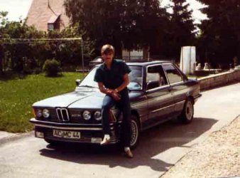 323i Blau Ich.jpg