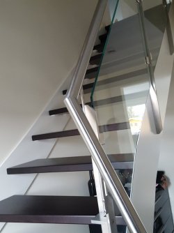 365716