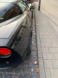 365813