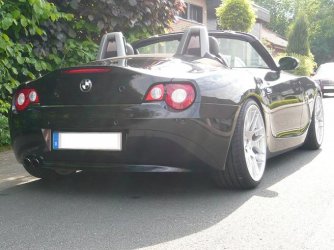 366864