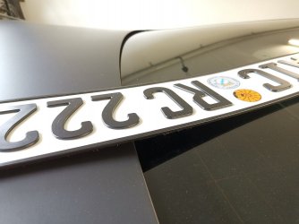 367100