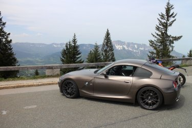 367260