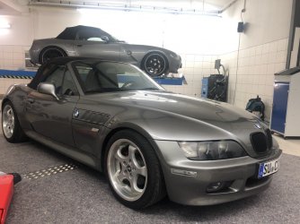 367390