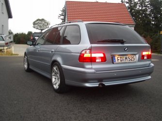 368319