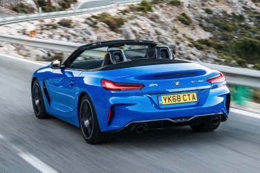 2019-BMW-Z4-sDrive20i-G29-Misano-Blau-M-Sportpaket-UK-07.jpg