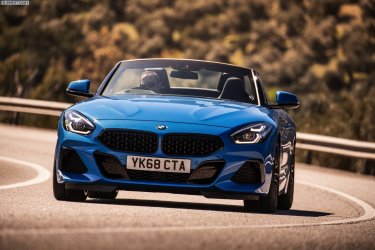 2019-BMW-Z4-sDrive20i-G29-Misano-Blau-M-Sportpaket-UK-16.jpg