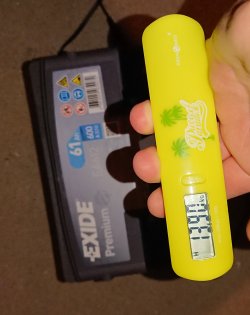 369553