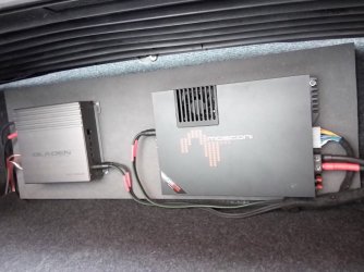 372249