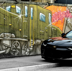 372485