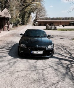 372600
