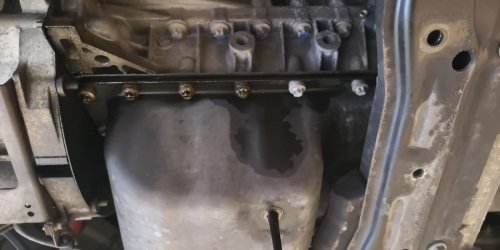 373590