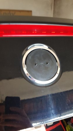 373670