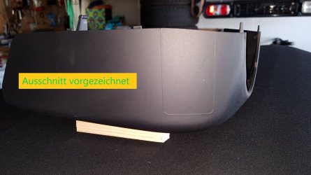 4.Auschnitt vorgezeichnet.jpg