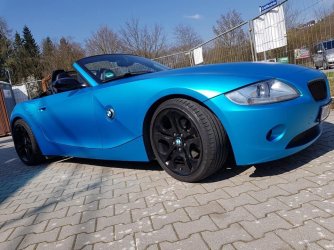 377985