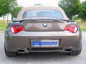 bmw_z4m_oval_klein_showroom_1155159012_560x420.jpg